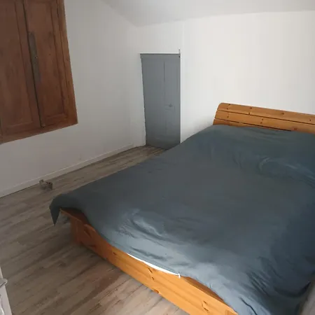 Apartment La Tour A Torra Porri