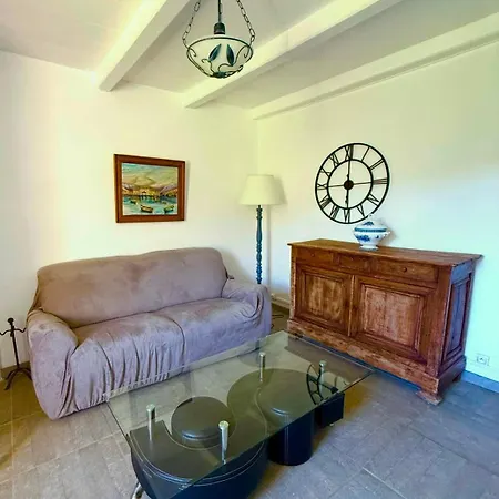 Apartment De La Tour Entre Et Ciel Porri